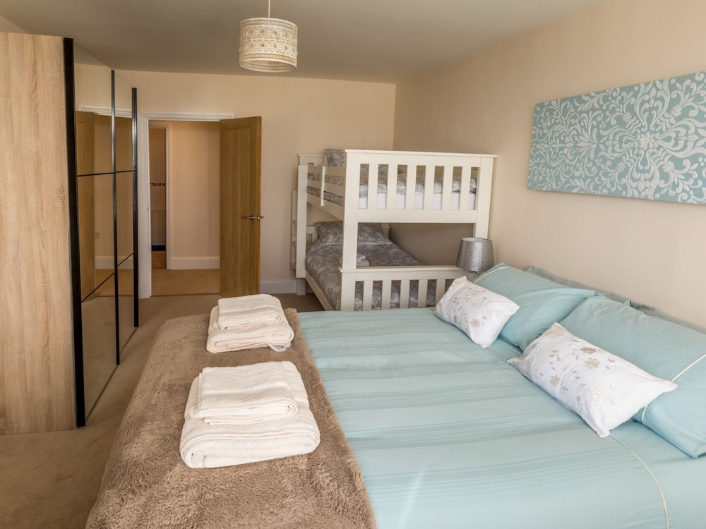 Beachside Apartment On The Beach