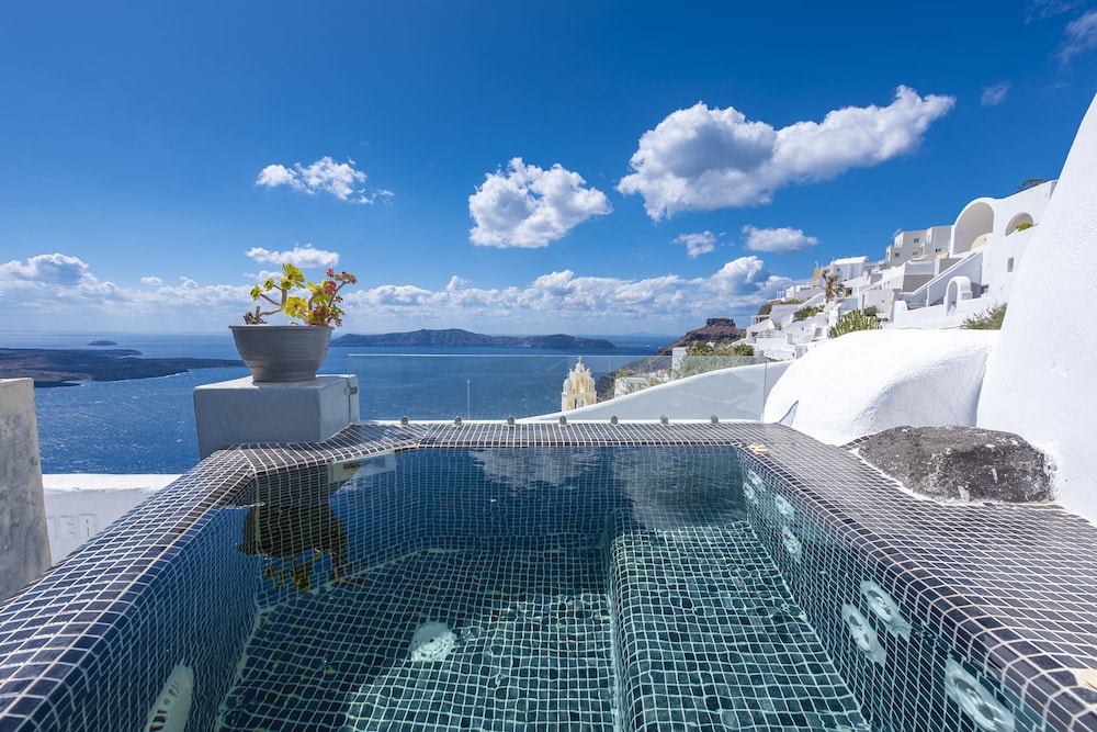 Exclusive Suites