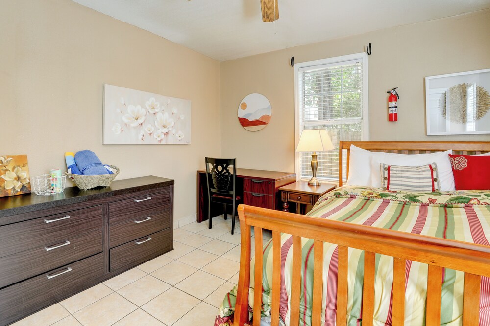 Pet-friendly Lilburn Duplex w/ Patio & Grills!