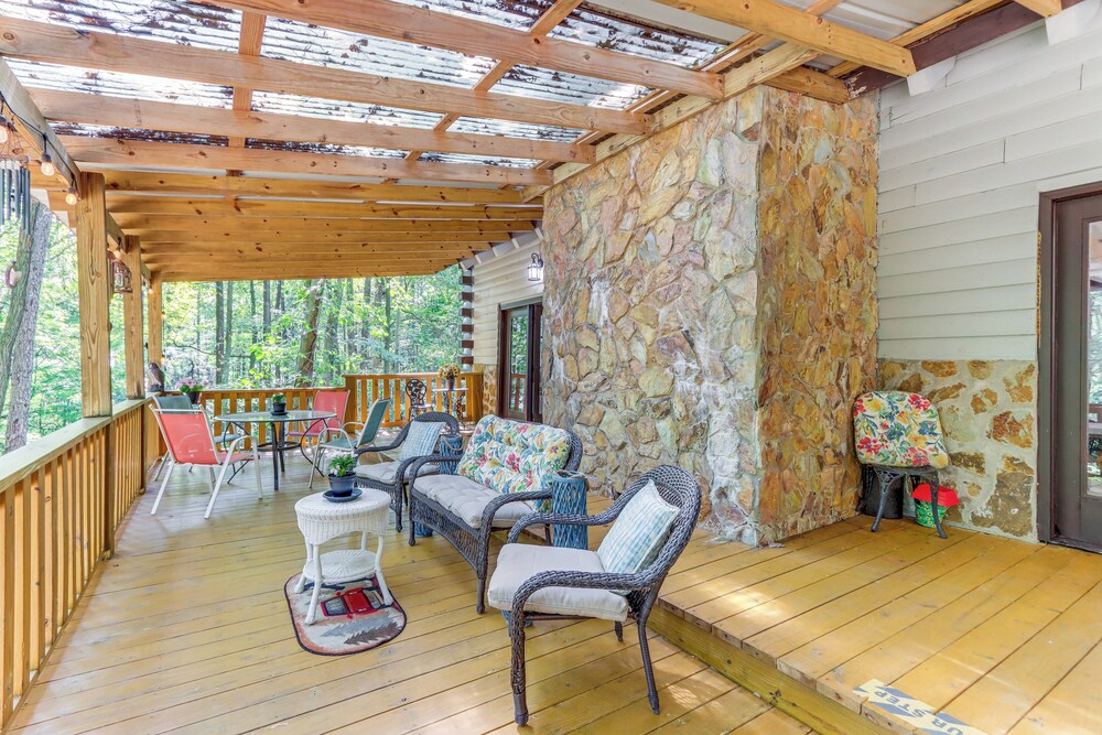 Ellijay Getaway: Fire Pit + Hot Tub view 4