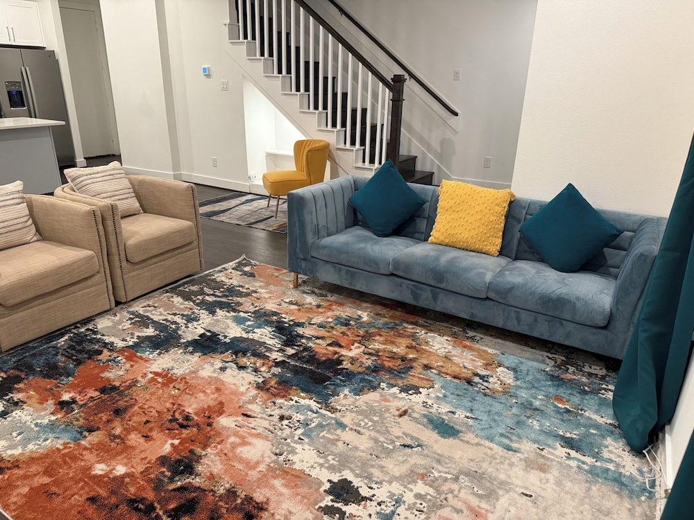 Luxury 3BR for Families Nurses and Group