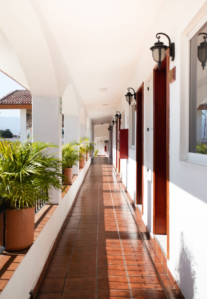 Colima Vacations - Hotel Maria Isabel - Property Image 11