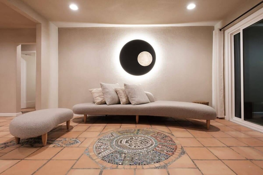 @ Marbella Lane - Moon Designer Home Close to Jtnp