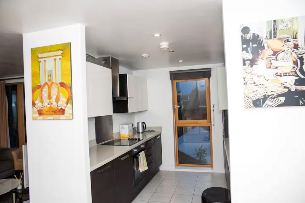 Shorditch Apartment Sleeps 6