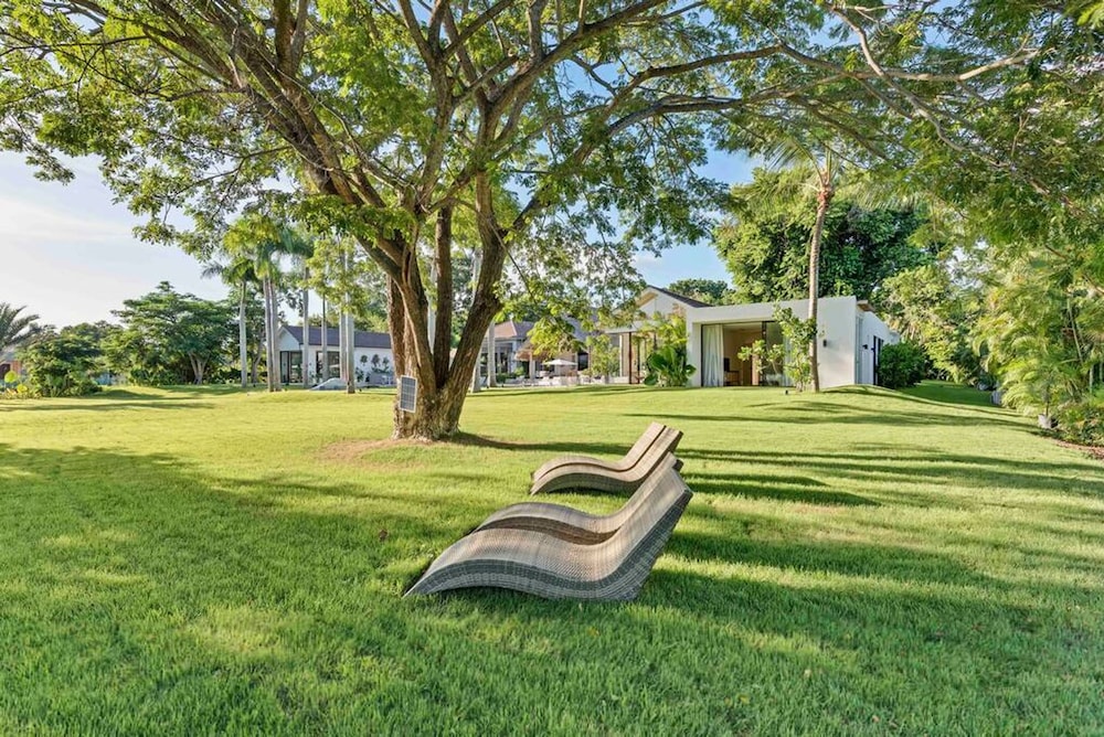 Casa Cana Luxury Tropical Villa in Casa de Campo