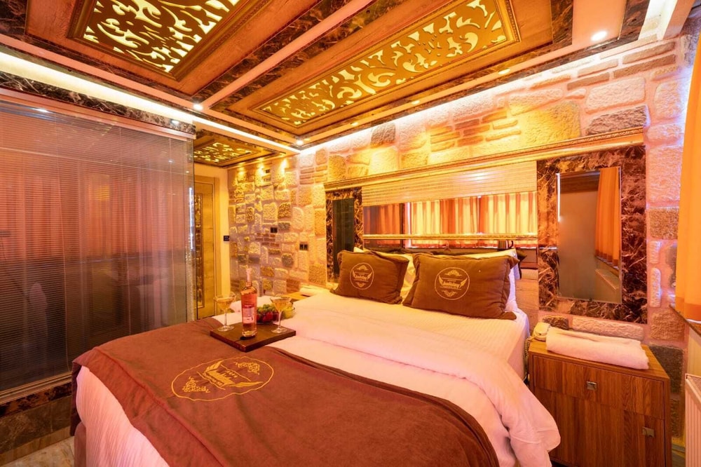 Holiday Business Otel - Image 22