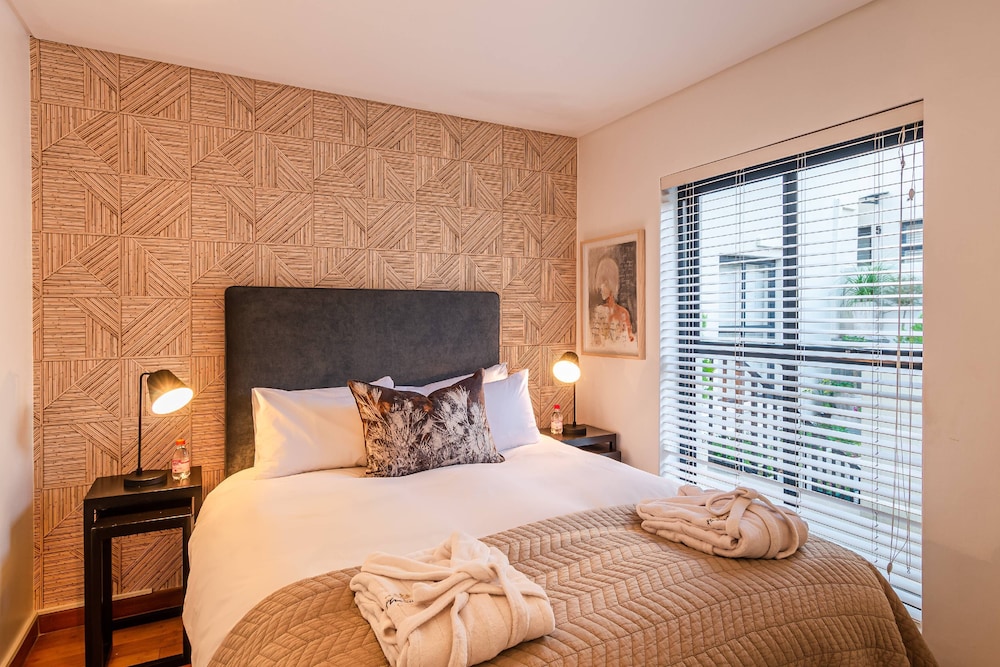The Ivy Apartments