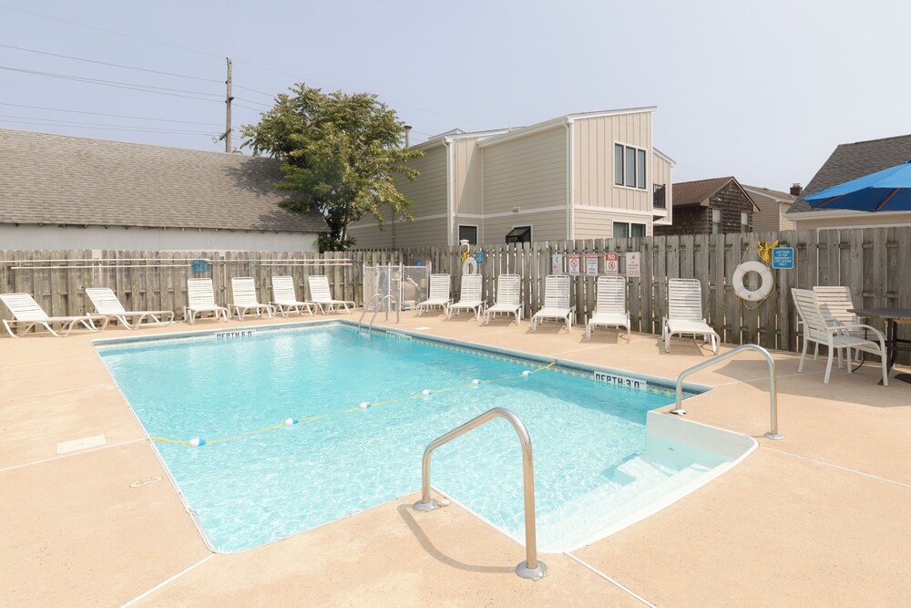 Broadway Court Motel
