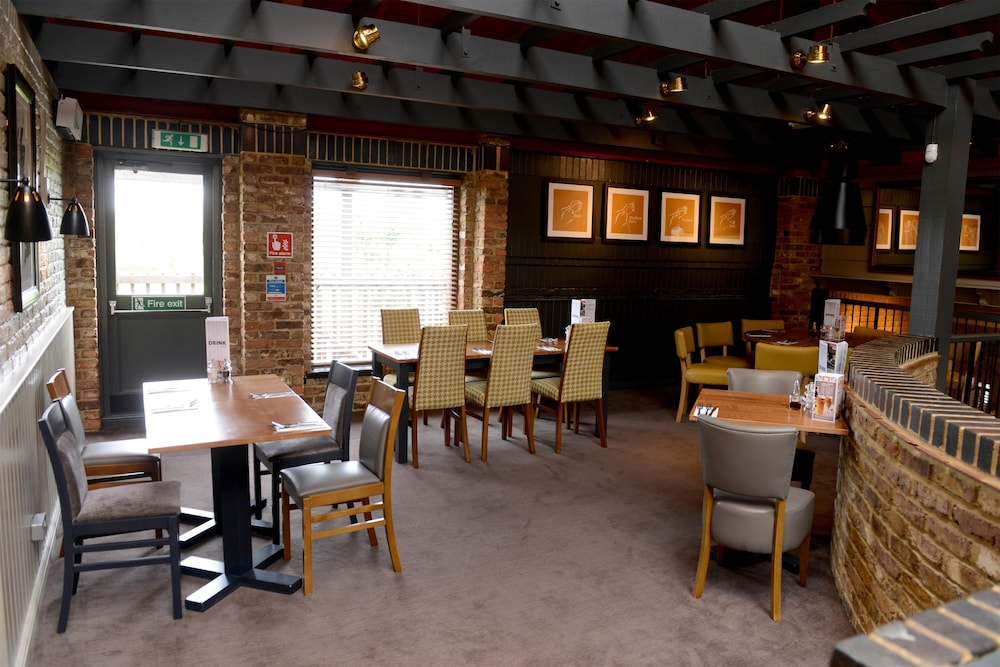 Premier Inn Chessington
