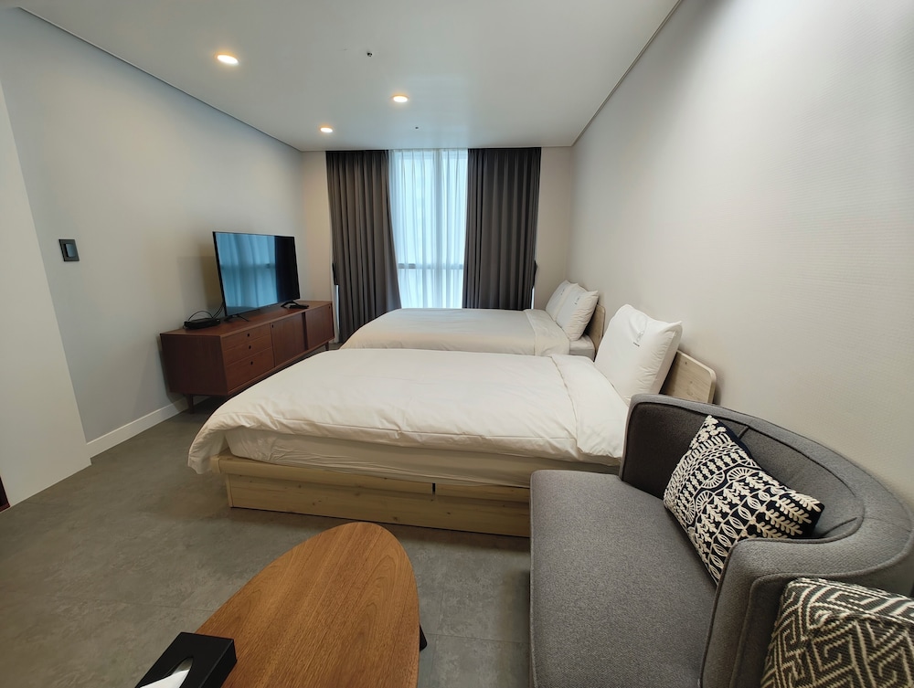 W Residence Hotel Centum City 24