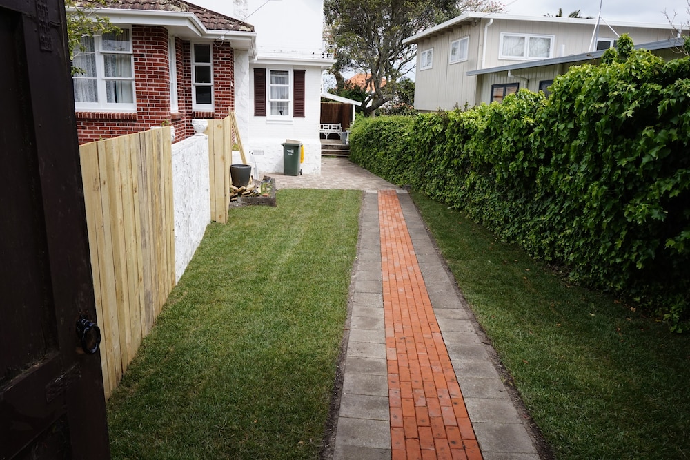 Auckland Hauraki Modern Guest House