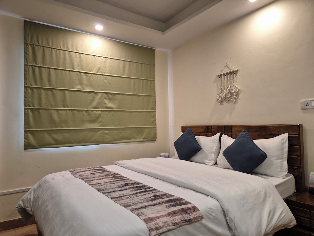 The Coverpage Boutique Stays