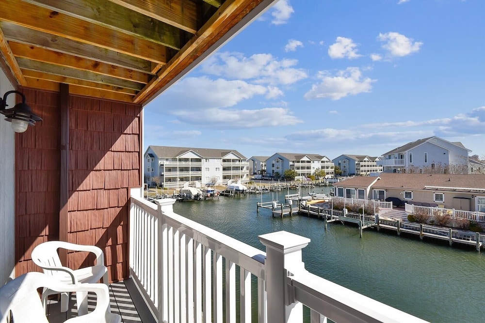 Harbour Bay 23