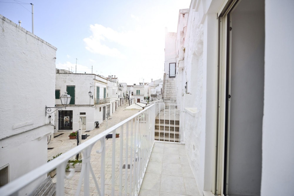 Casetta Arco With Balcony view 3