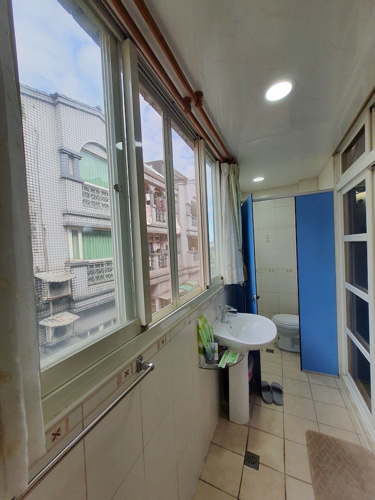 Dongshan River Left bank B&B