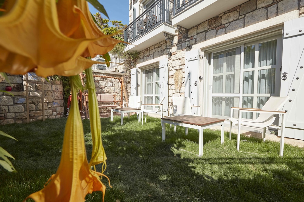 AlaBora Otel - Alaçatı - Image 11