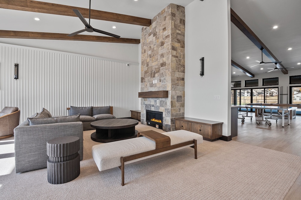 Mountain View Magic - Mayflower Lakeside
