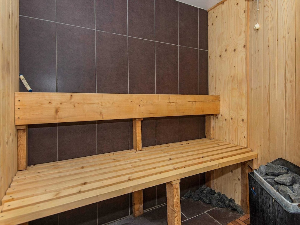 Gorgeous Holiday Home in Ebeltoft with Hot Tub view 5