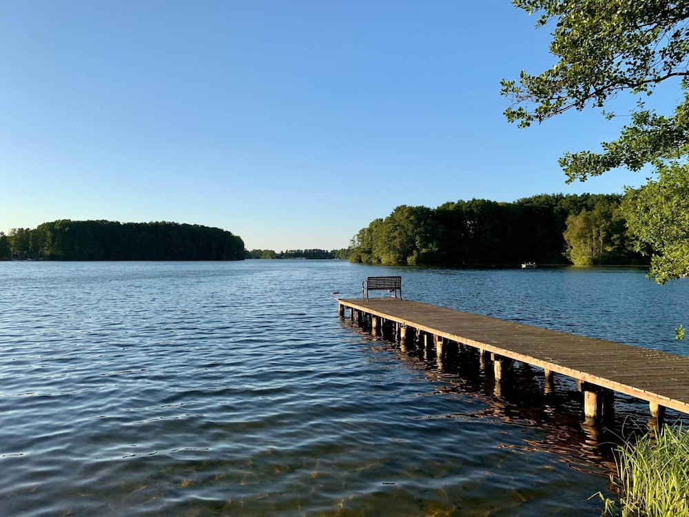 Lovely Holiday Home in Dummer Near Lake