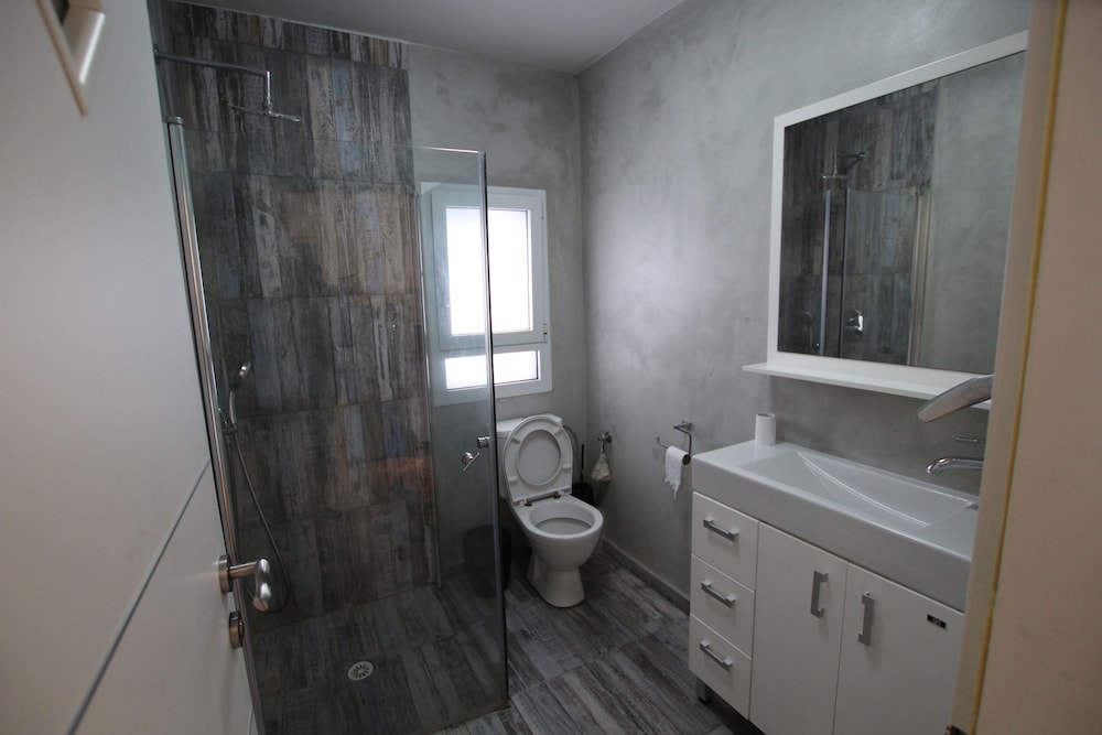 The Seasons Beach Design Studio Sea View