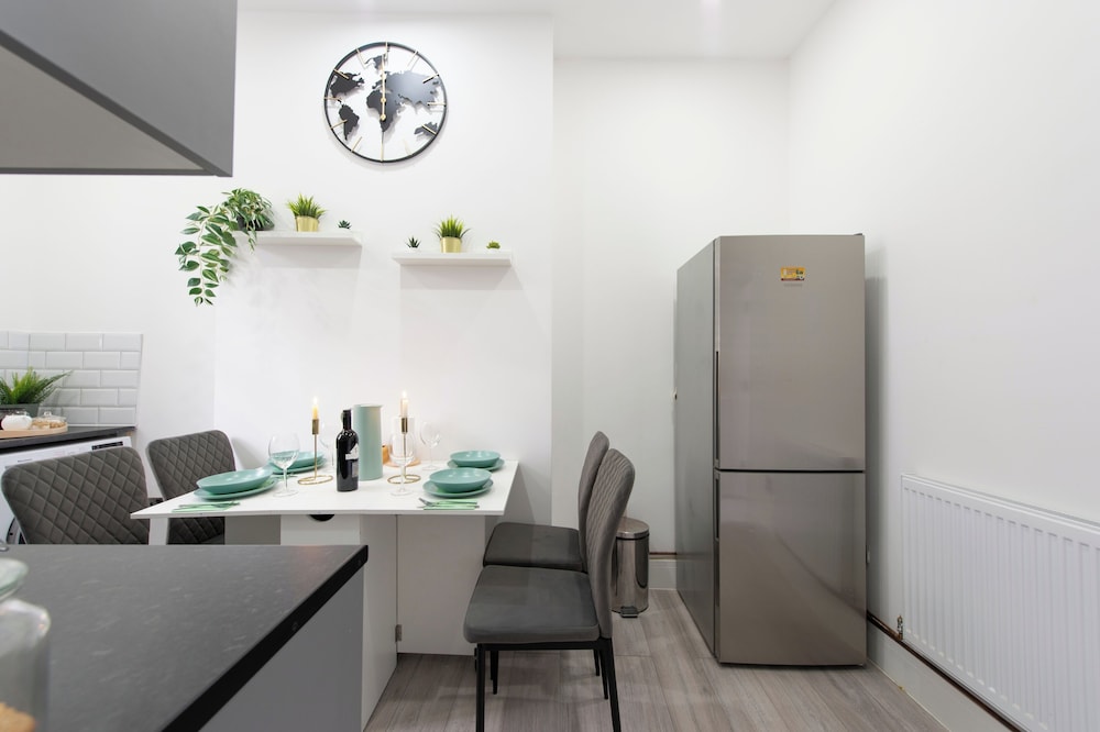 Apartment - Stay 6 - Parking - Petsok - Stratford