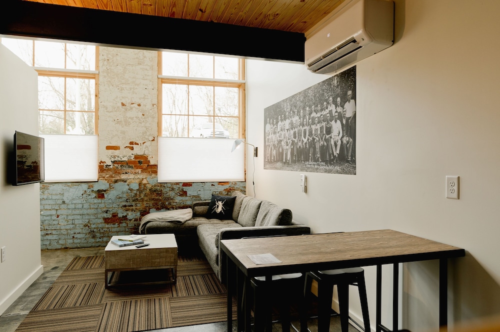 Loom Room Retreat