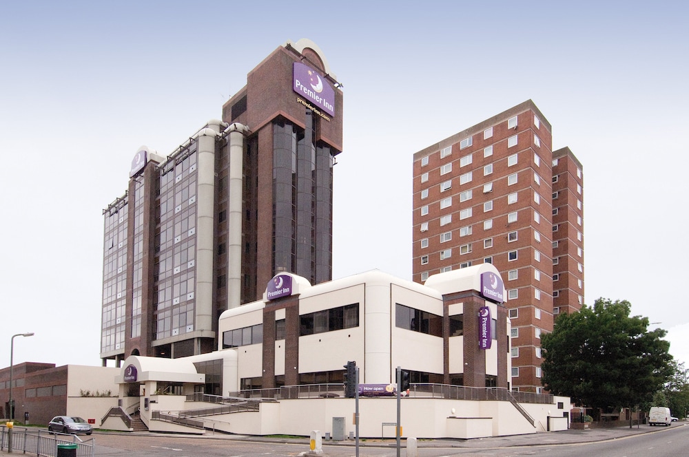 Premier Inn Sunbury - Kempton Park 4