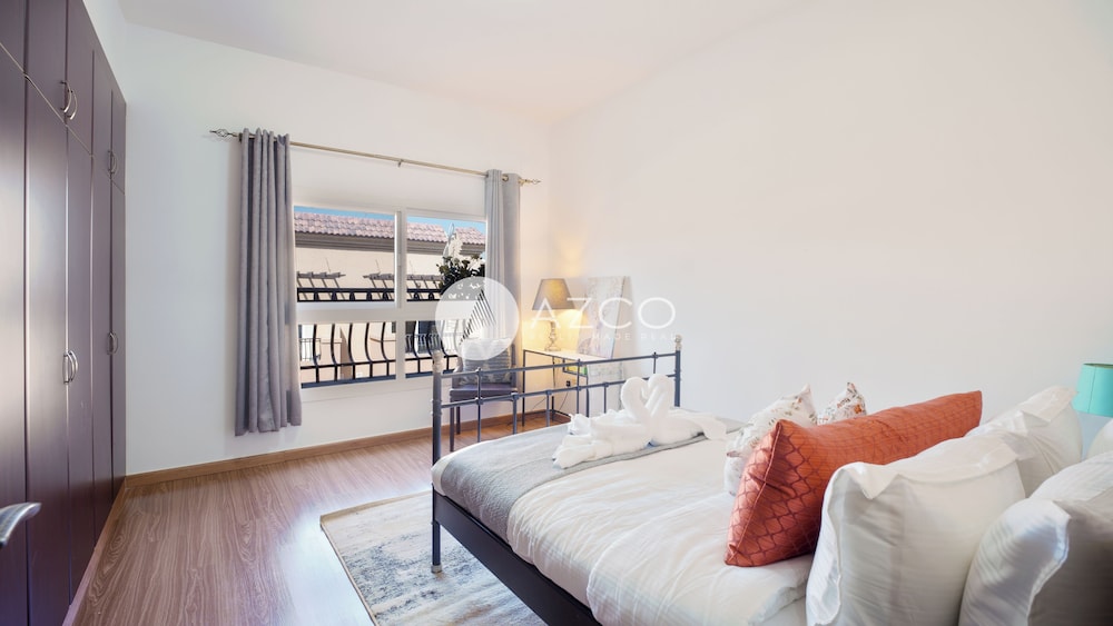 Cozy 1 BHK with City View in JVC by AZCO