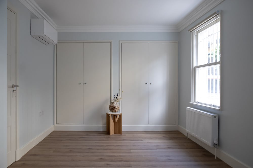Gulaid House Knightsbridge by Bob W London