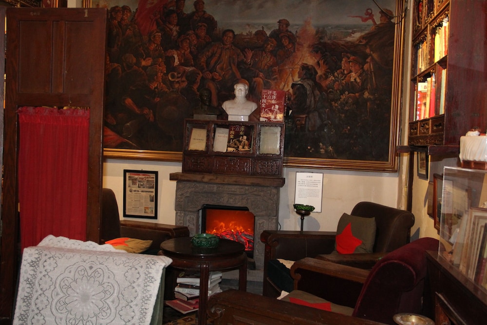 Red Capital Residence