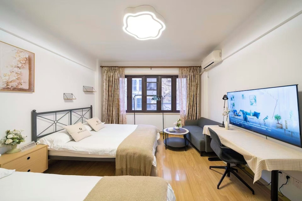 Book and Bed-People's Square