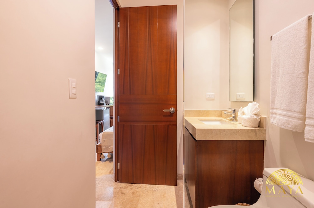 NHOA 303B 1BR Condo Pool View Aldea Zama