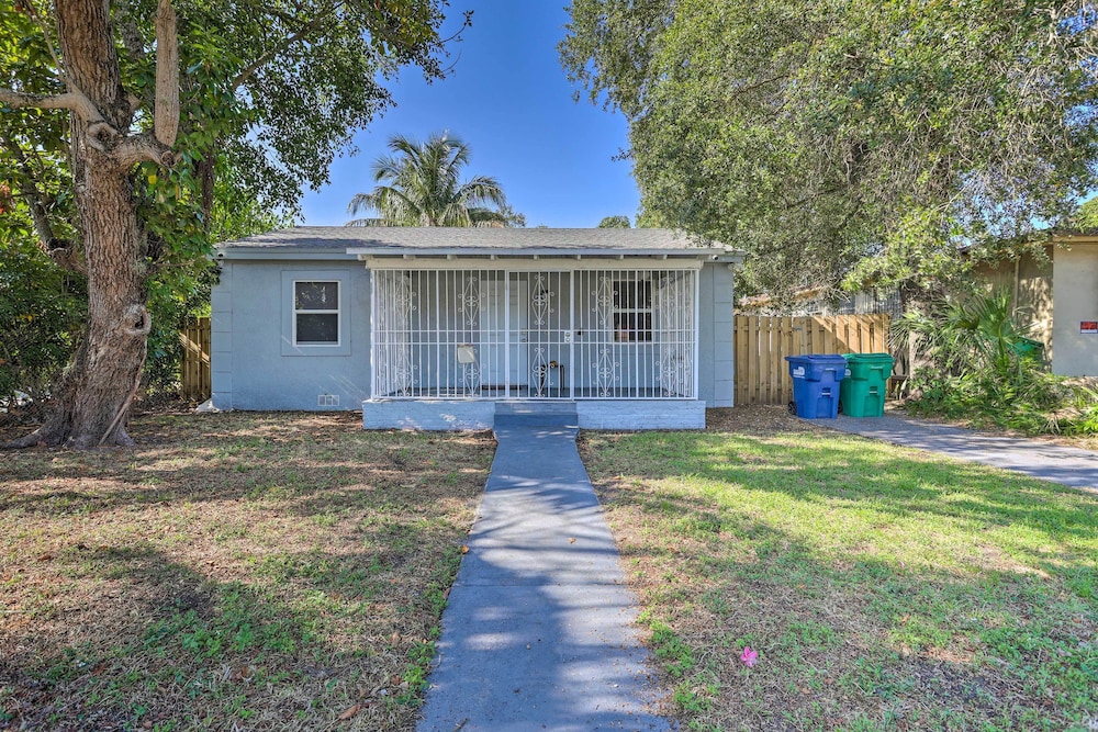 Pet-friendly Miami House ~ 8 Mi to Beaches!
