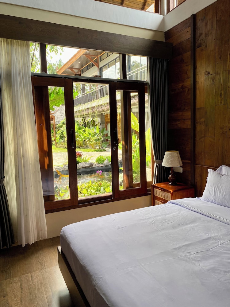 Omnni Villa Borobudur