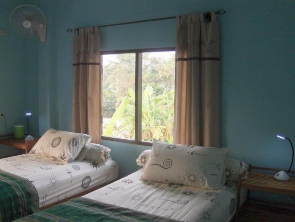 Homestay Singburi Thailand view 2