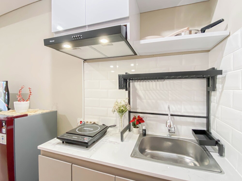 Cozy And Best Place Studio Apartment Royal Sentul Park