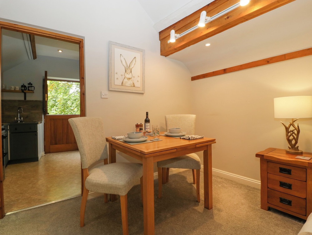 The Coach House Apartment