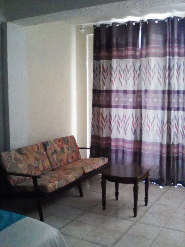 CariBlue Beach Hotel