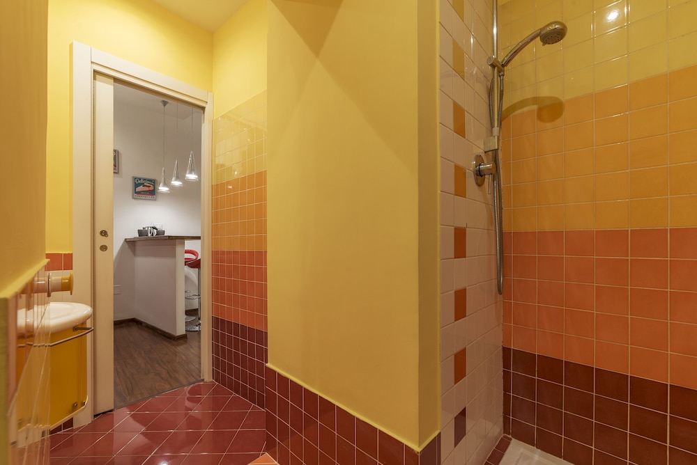 Castro Pretorio & Sallustiano Lovely Flat