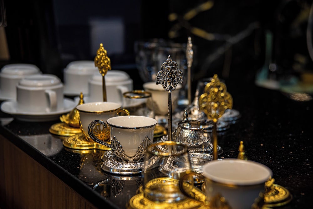 By Historial Hotel - Image 21