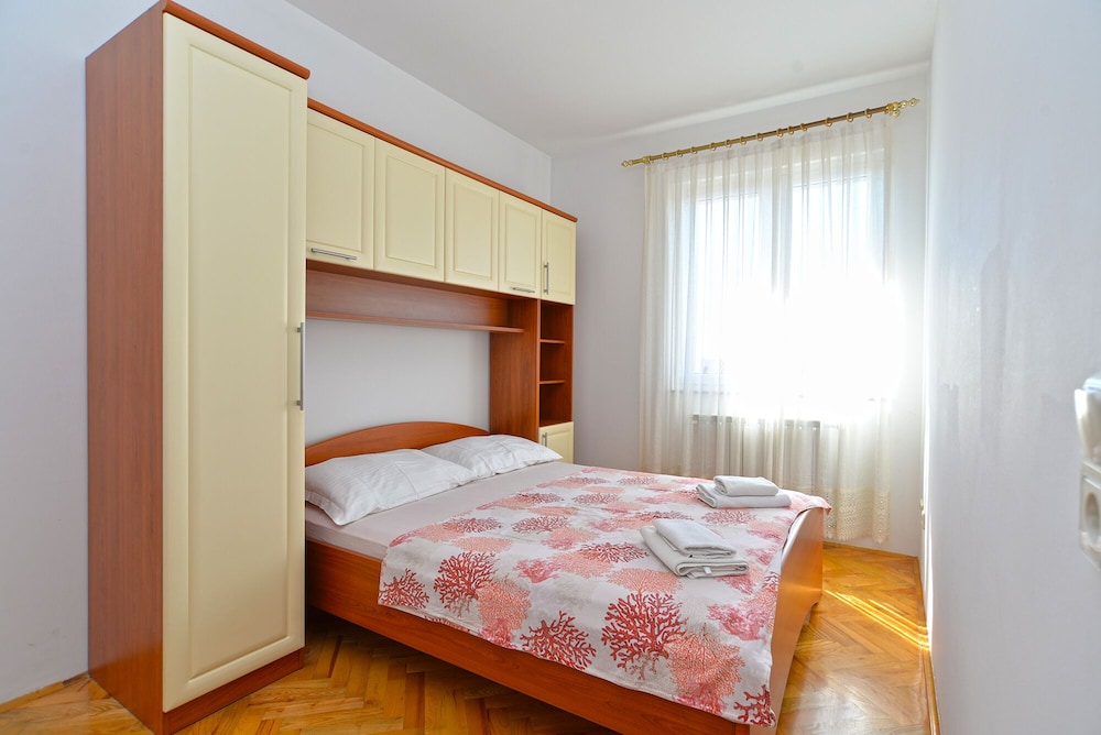 Apartments 2224