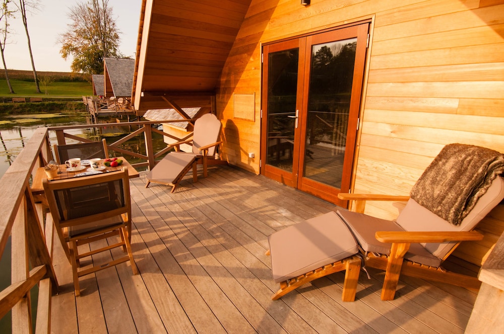 AquaLodge