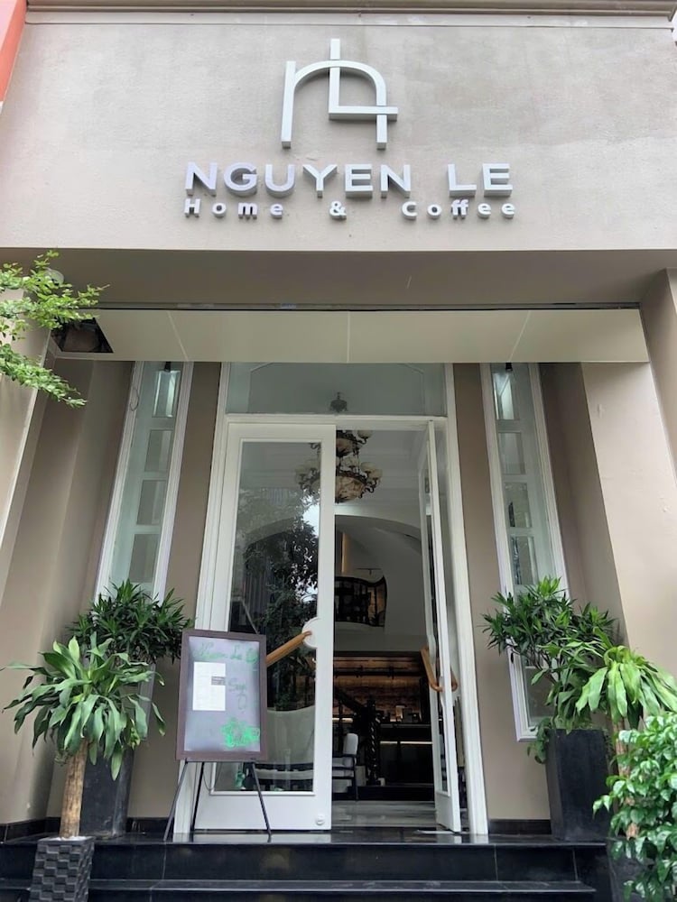 Nguyen Le Home