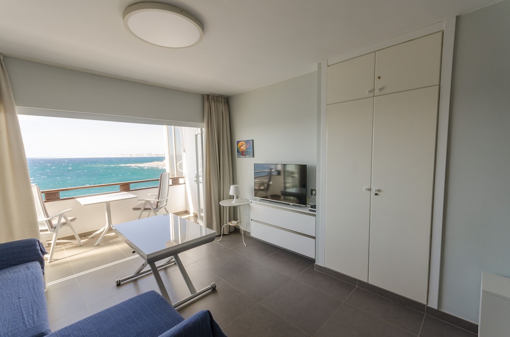 San Agusting Seaview Studio