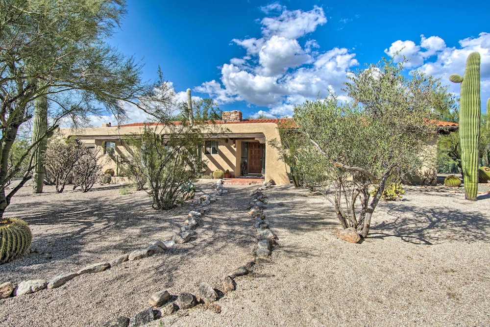 Tucson Foothills Private Estate w/ Mtn Views! view 5