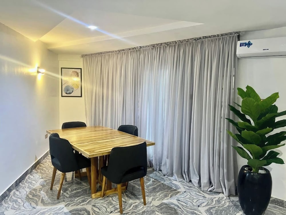 Afgo Luxe Apartment