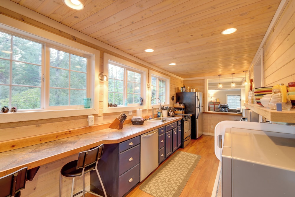 Near Payette Lake! Cabin w/ Outdoor Space