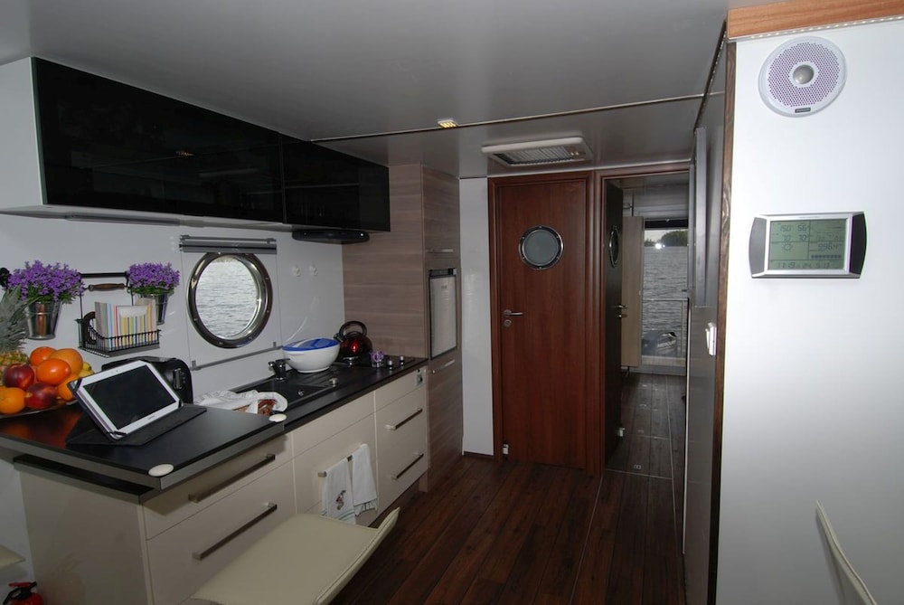 Houseboat Jyväskylä