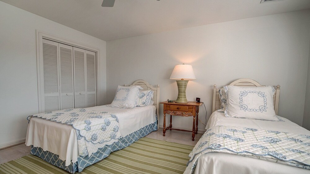 Pawleys Island Vacations - Well-appointed Oceanfront Villa With Elevator, Wifi And Decorated In A French Country Style 3 Bedroom Villa by RedAwning - Property Image 5