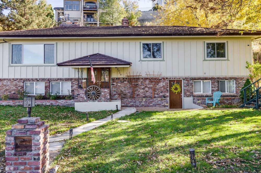 Reno Vacations - Spacious Reno Vacation Rental  3 Mi to Midtown! - Property Image 12